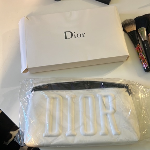 Dior make up bag - Picture 2 of 5